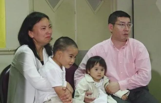 娃大战”后来怎样了凯发中美夫妇“抢(图16)