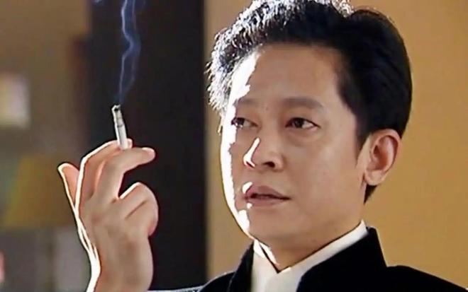 资本低头的他守住内娱最后的脸面凯发不接广告不与冯小刚合作不向(图3)