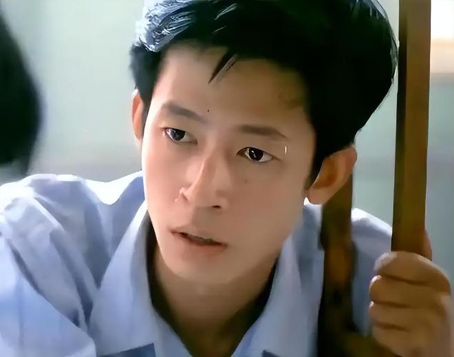 资本低头的他守住内娱最后的脸面凯发不接广告不与冯小刚合作不向(图16)