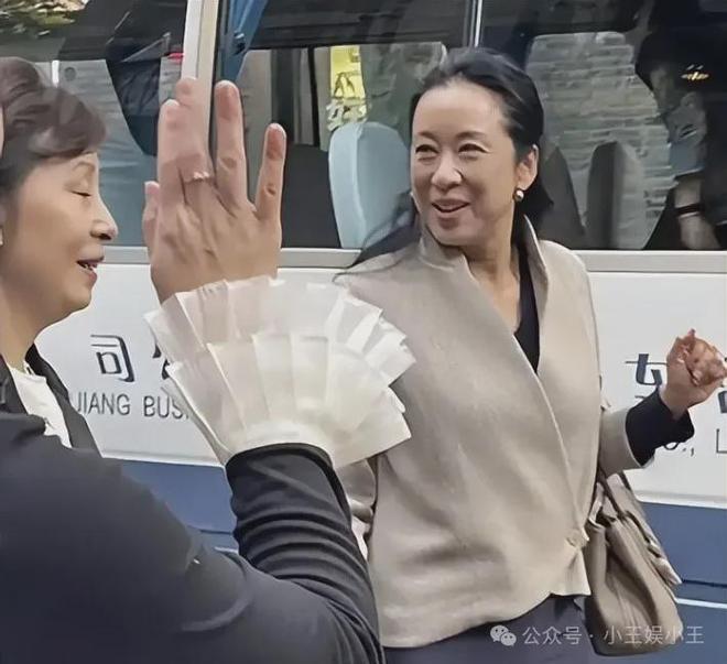 生最骄傲的事情不是两次嫁入豪门凯发首页登录万万没想到朱玲玲此(图5)